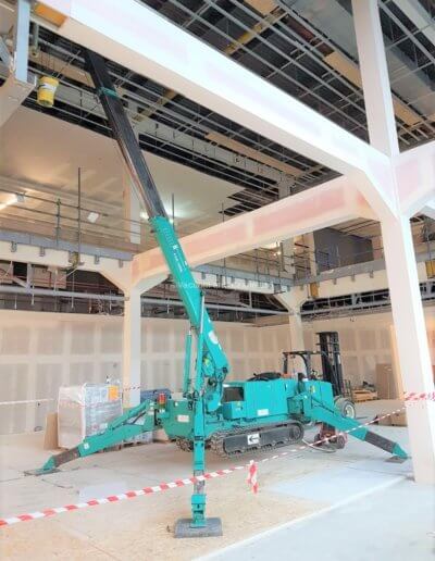 MC305 Mini Crane