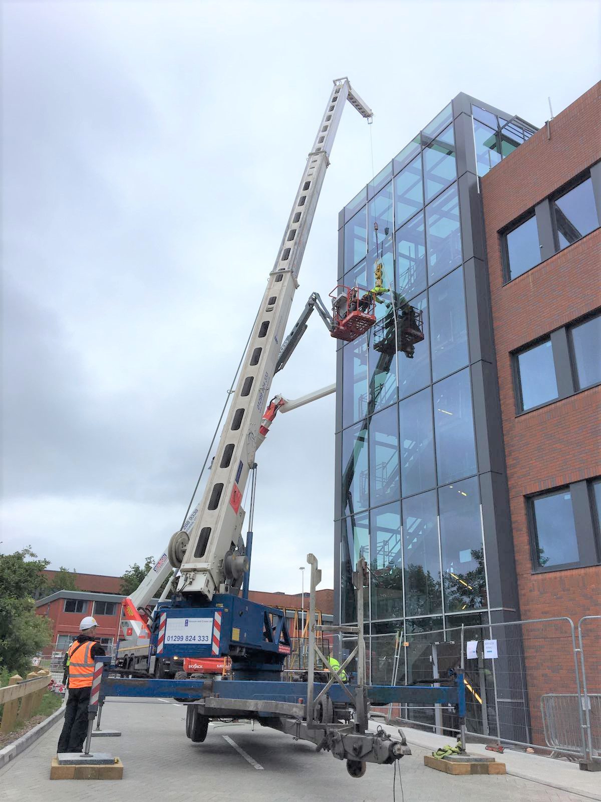 TC30 Trailer Crane Aldi Atherstone